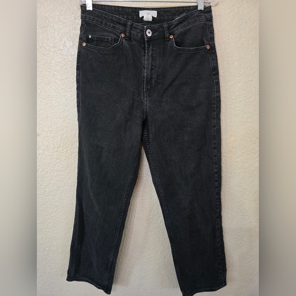 H&M Women's Straight Leg Jeans in Charcoal Black